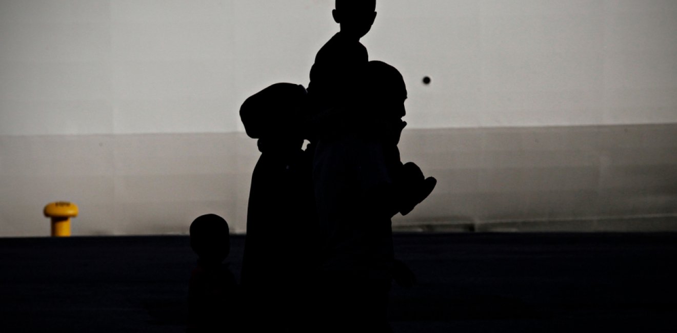 Silhouette of refugees