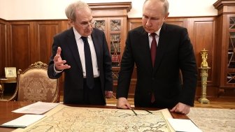 Putin and Zorkin review a 17th century map