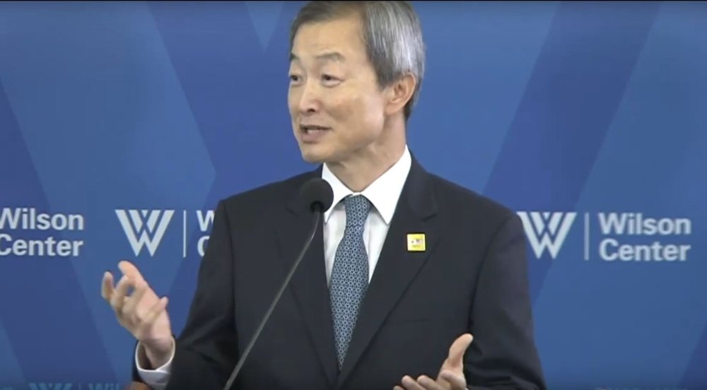 An image of Ho-Young Ahn speaking at a Wilson Center event.