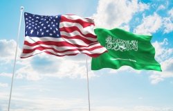 US Saudi flags